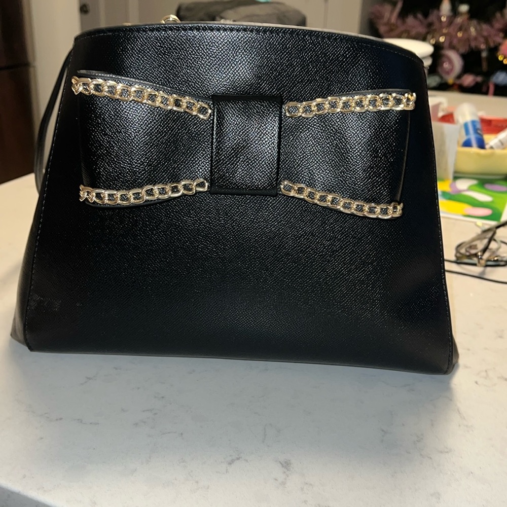 betsey johnson bow bag